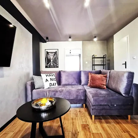 Gliniana ~ Self Check-in 24h ~ Lift * Wroclaw