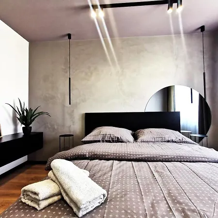 Apartment Gliniana ~ Self Check-in 24h ~ Lift Wroclaw