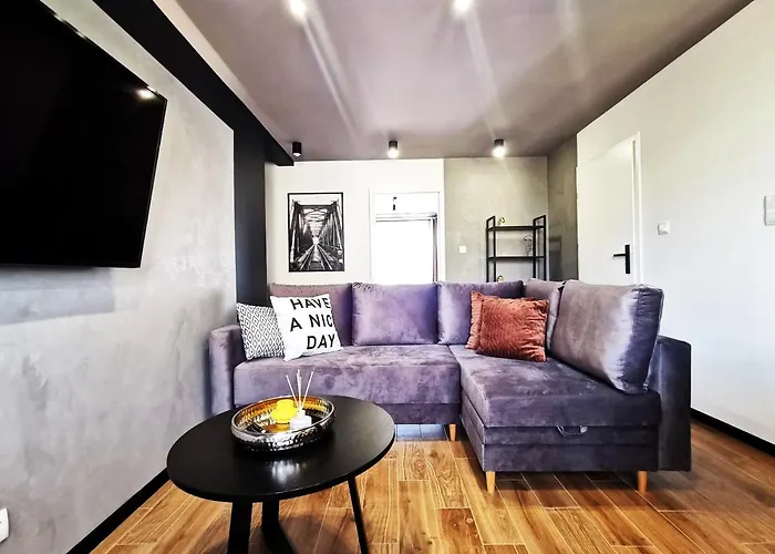 Gliniana ~ Self Check-in 24h ~ Lift * Wroclaw