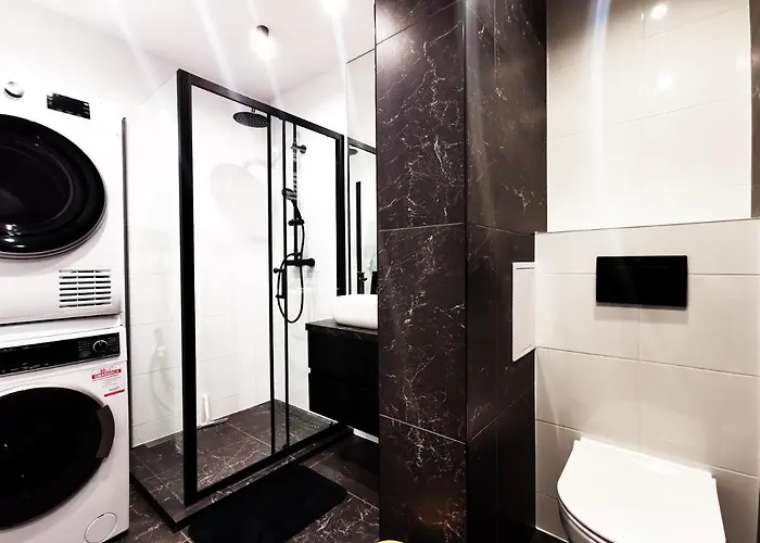 Gliniana ~ Self Check-in 24h ~ Lift Apartment Wroclaw